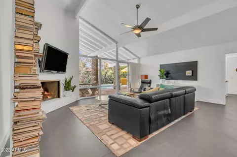 415 E Mclellan Blvd, Phoenix, AZ 85012 photo 12