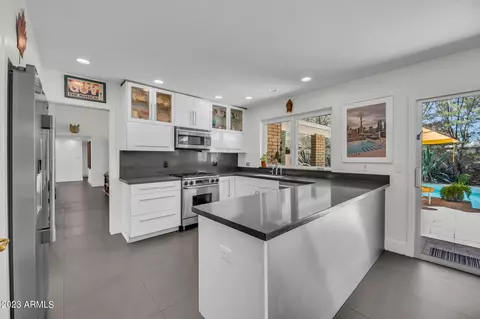 415 E Mclellan Blvd, Phoenix, AZ 85012 photo 15