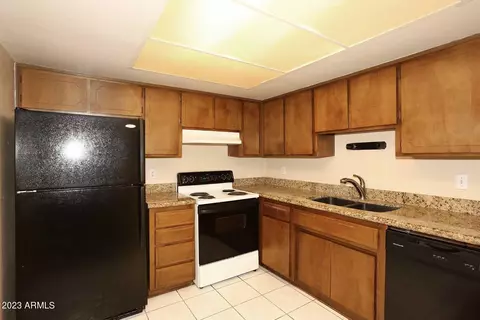 5253 S Deborah Dr, Tempe, AZ 85283 photo 6