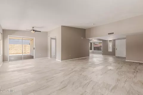 308 E Helena Dr, Phoenix, AZ 85022 photo 2