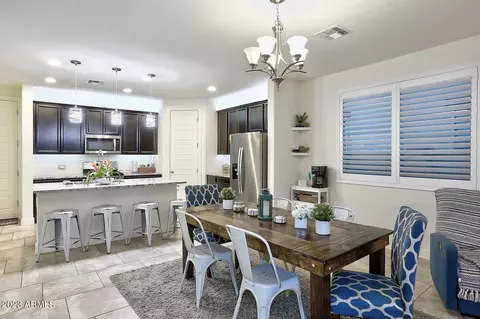 2833 W Apollo Rd, Phoenix, AZ 85041 photo 9