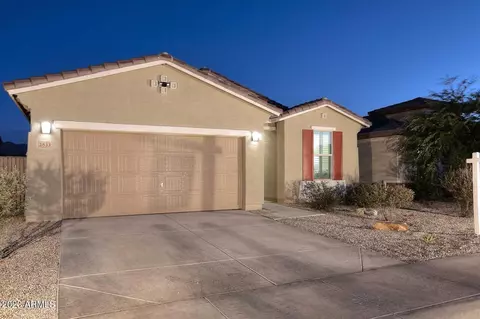 2833 W Apollo Rd, Phoenix, AZ 85041 photo 2