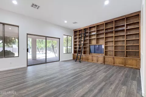 175 E Spur Ave, Gilbert, AZ 85296 photo 7