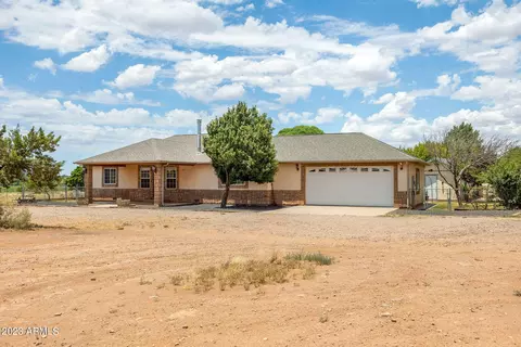 530 S Love Lake Cir, Taylor, AZ 85939