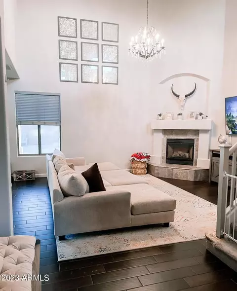 837 E Cathy Dr, Gilbert, AZ 85296 photo 3