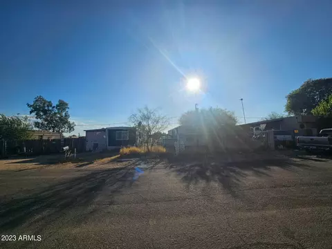5886 N Fuchsia St #17, Casa Grande, AZ 85122
