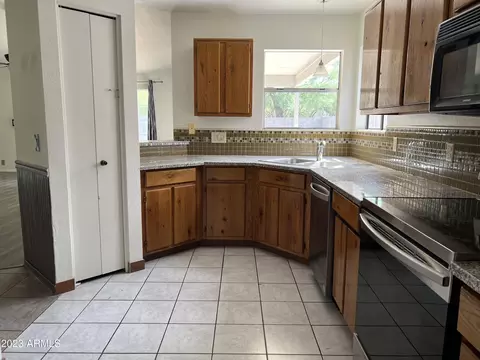 1309 E Rosemonte Dr, Phoenix, AZ 85024 photo 5