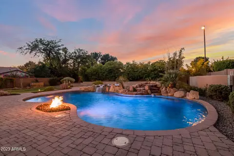 976 E Lodgepole Dr, Gilbert, AZ 85298