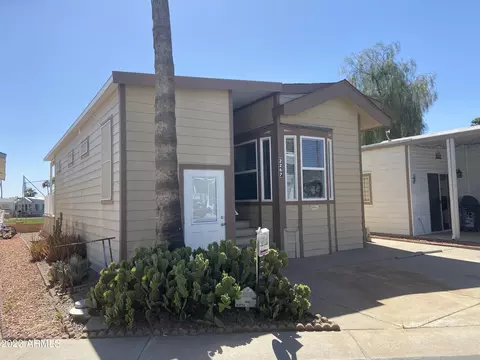 2267 S Seminole Dr, Apache Junction, AZ 85119