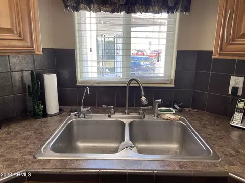 2267 S Seminole Dr, Apache Junction, AZ 85119 photo 4