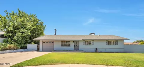 207 E Fairmont Dr, Tempe, AZ 85282 photo 2
