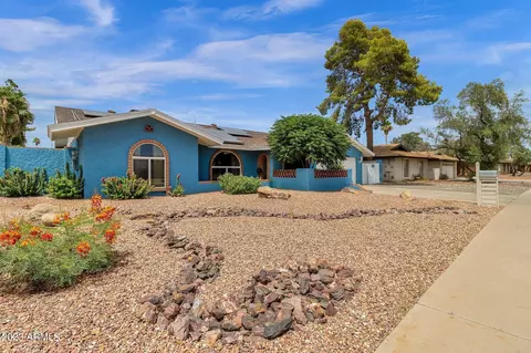 4002 W Rue De Lamour Ave, Phoenix, AZ 85029