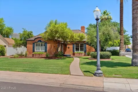 130 E Alvarado Rd, Phoenix, AZ 85004