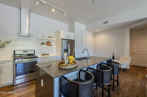 3131 N Central Ave #3011, Phoenix, AZ 85012