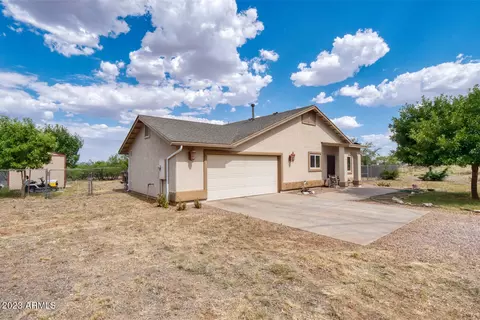 7151 S Jaxel Rd, Hereford, AZ 85615