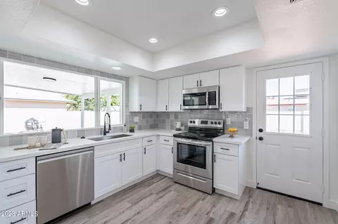 4813 W Royal Palm Rd, Glendale, AZ 85302