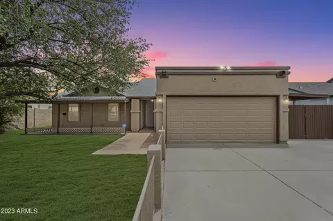 8031 W Krall St, Glendale, AZ 85303