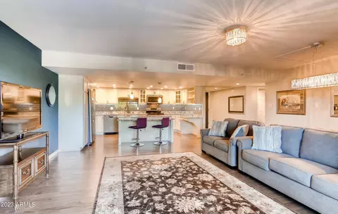 7970 E Camelback Rd #206, Scottsdale, AZ 85251