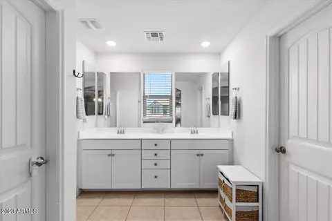 9813 E Specter Dr, Mesa, AZ 85212 photo 18