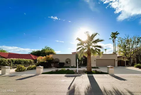 12046 S Appaloosa Dr, Phoenix, AZ 85044