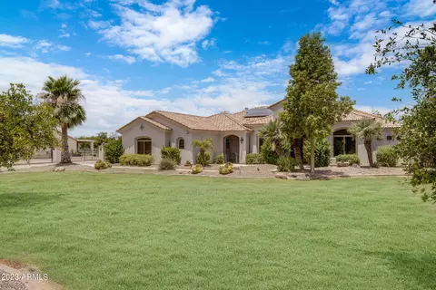 3360 E Arianna Ct, Gilbert, AZ 85298 photo 2