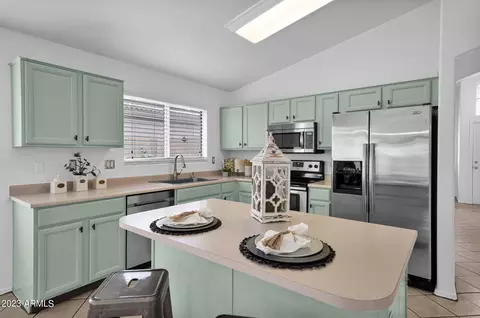 2322 E Kelton Ln, Phoenix, AZ 85022 photo 9