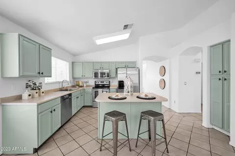 2322 E Kelton Ln, Phoenix, AZ 85022 photo 14