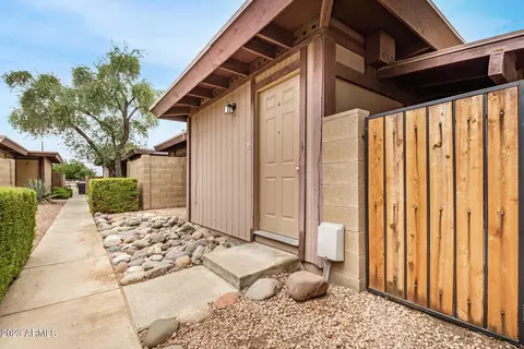 834 S Casitas Dr #D, Tempe, AZ 85281
