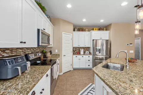 2834 E Palm St, Mesa, AZ 85213 photo 11
