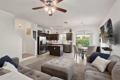 2725 E Mine Creek Rd #75-1148, Phoenix, AZ 85024