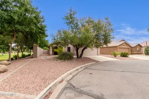 40147 N Thoroughbred Way, San Tan Valley, AZ 85140