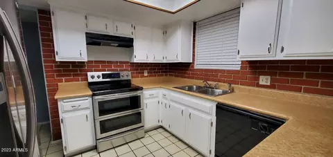 2237 E Blanche Dr, Phoenix, AZ 85022