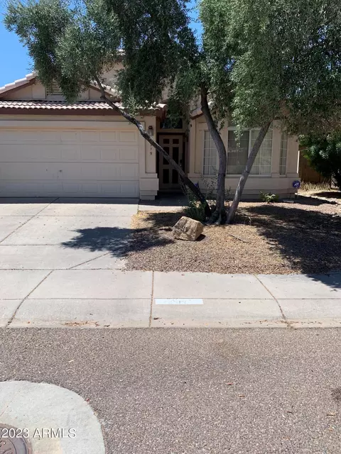 2319 E Kelton Ln, Phoenix, AZ 85022