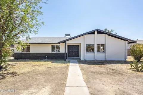3813 W Dalphin Rd, Phoenix, AZ 85051