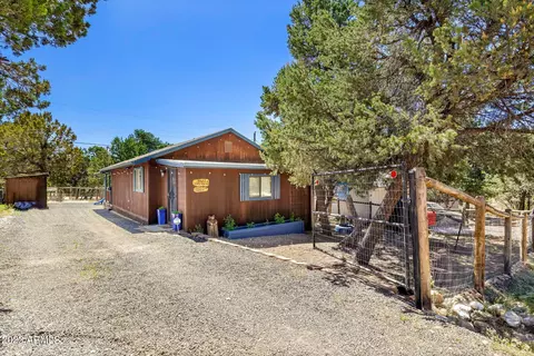 3527 Quail Run Rd, Overgaard, AZ 85933