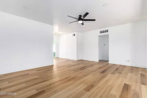 2544 E Clarendon Ave, Phoenix, AZ 85016 photo 9