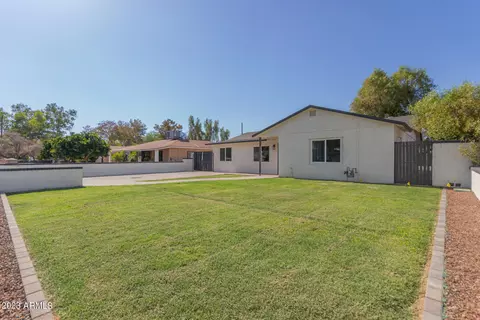 2544 E Clarendon Ave, Phoenix, AZ 85016 photo 8