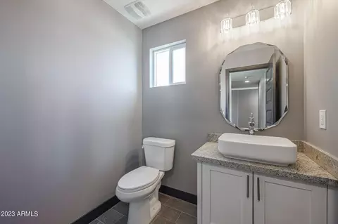 924 E Old Southern Ave, Phoenix, AZ 85040 photo 8