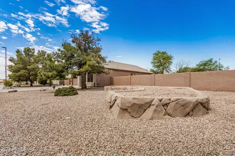 2156 S Heritage Dr, Gilbert, AZ 85295 photo 6