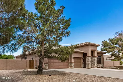 2156 S Heritage Dr, Gilbert, AZ 85295 photo 3