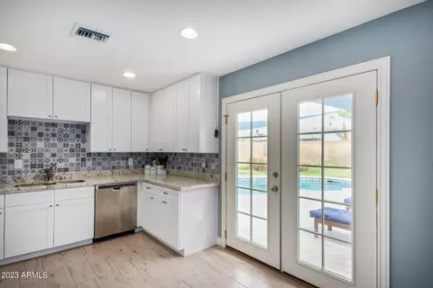4044 E Tamaya St, Phoenix, AZ 85044 photo 8