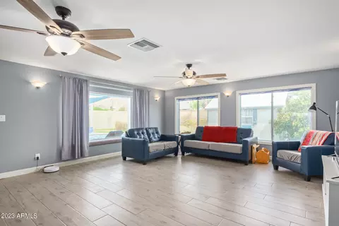 4044 E Tamaya St, Phoenix, AZ 85044 photo 6