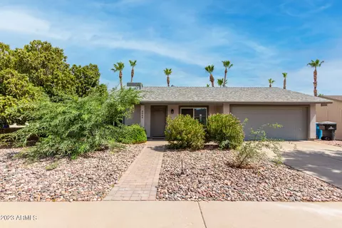 4044 E Tamaya St, Phoenix, AZ 85044