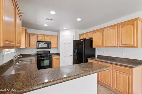5862 S Simple Way, Gilbert, AZ 85298 photo 14
