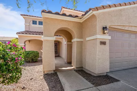 5862 S Simple Way, Gilbert, AZ 85298 photo 5