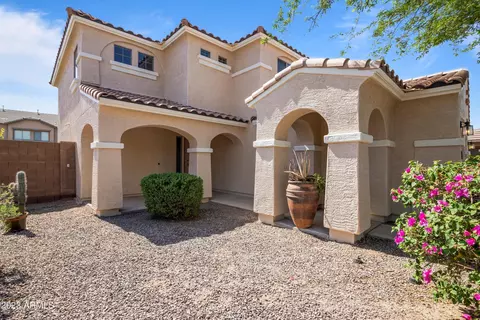 5862 S Simple Way, Gilbert, AZ 85298 photo 2