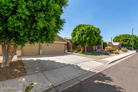 1278 N Saddle Ct, Gilbert, AZ 85233 photo 4