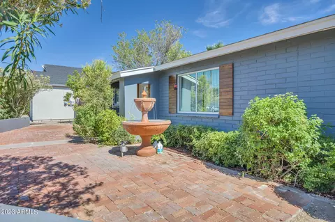 915 E Montebello Ave, Phoenix, AZ 85014 photo 6