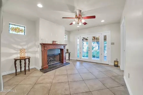 915 E Montebello Ave, Phoenix, AZ 85014 photo 20