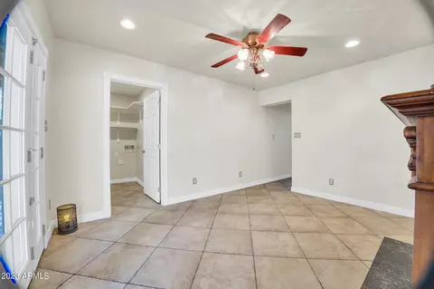 915 E Montebello Ave, Phoenix, AZ 85014 photo 22